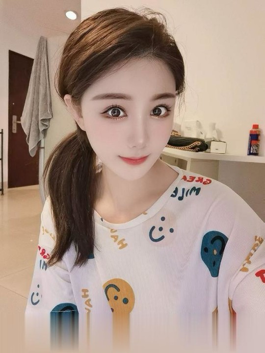 上海徐汇性感大胸颜值老师-1.jpg